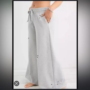 wide leg sweatpants